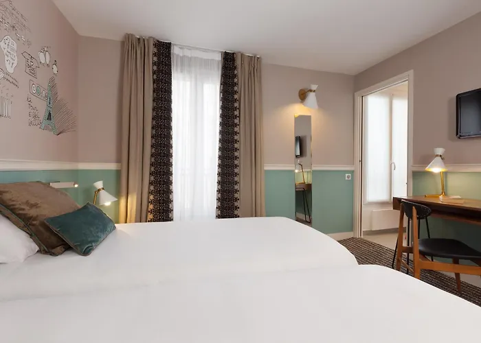 Hôtel des 3 Poussins Paris